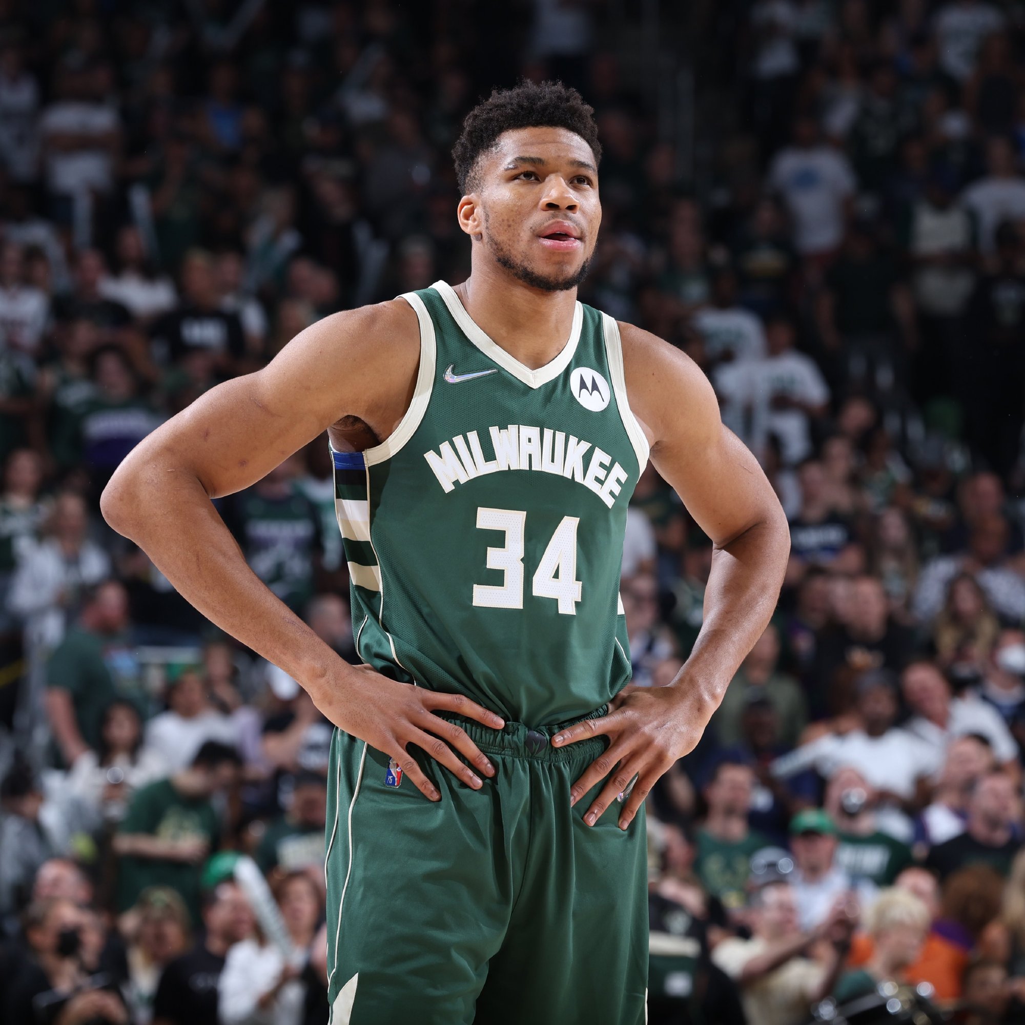 比塞克：不考虑转会问题；我必须持续出场才有机会踢世界杯（比塞克：暂不谈转会，唯有持续上场才能叩开世界杯大门）