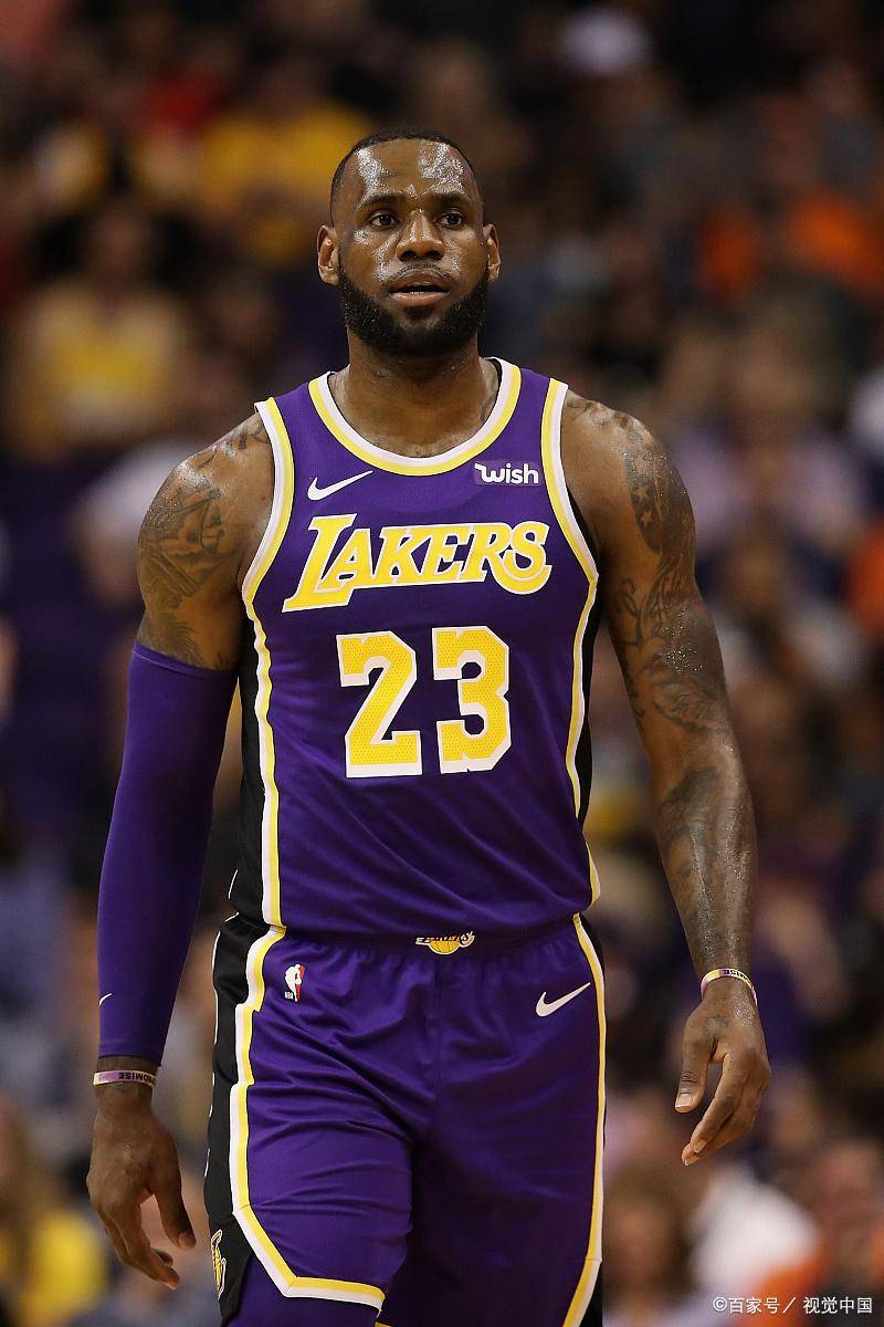 拉姆：诺伊尔需要决定是否愿意回国家队；基米希适合踢中前卫（拉姆：诺伊尔是否重返国家队由他自定；基米希更适合司职中前卫）