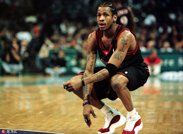 英超焦点战：利物浦主场迎战热刺,（英超重磅对决：利物浦坐镇主场对阵热刺）