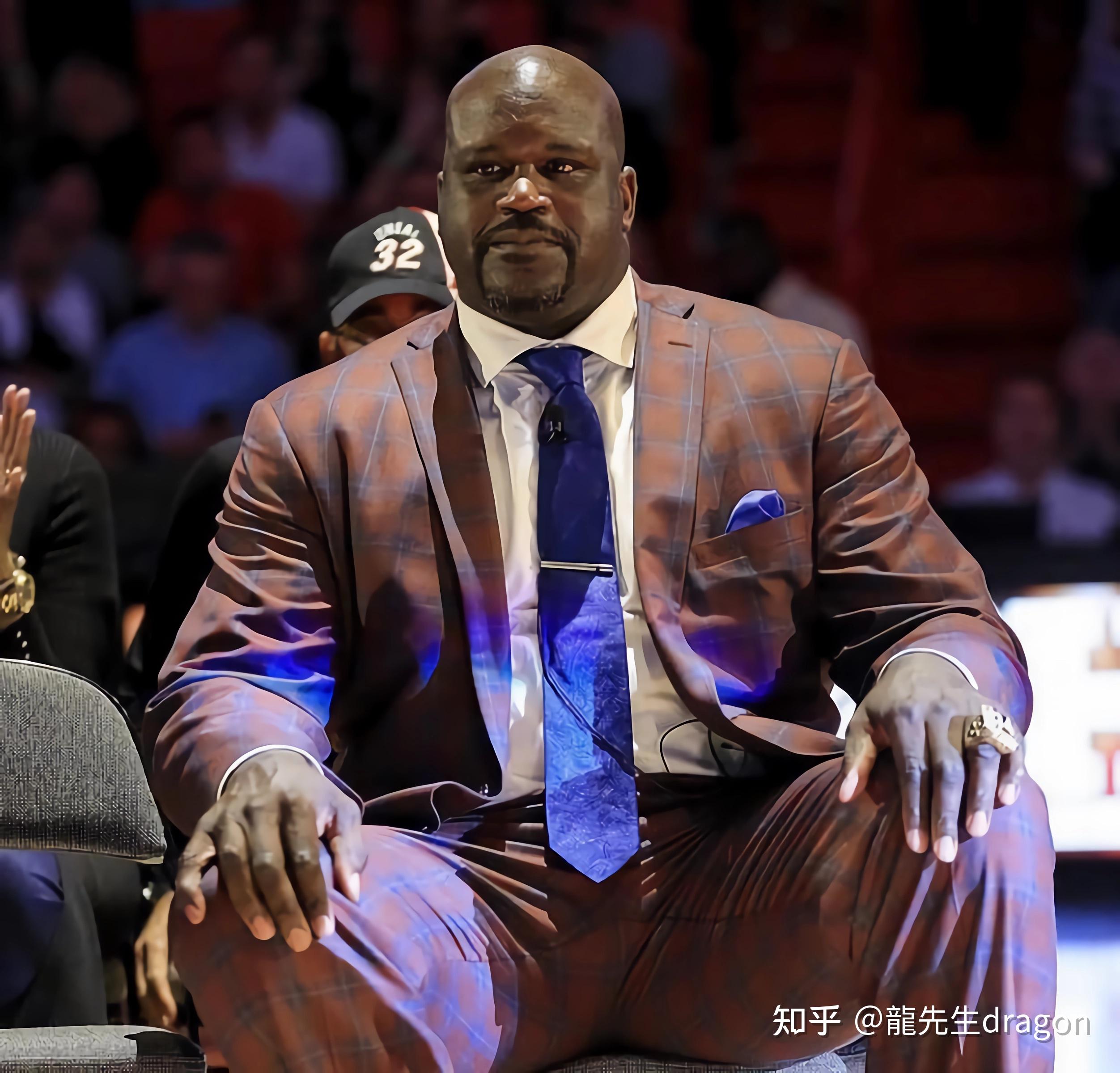 全市场：时隔半年后那不勒斯再次关注加纳乔，愿报价4500万欧（全市场：那不勒斯半年后重启追逐加纳乔，拟开出4500万欧报价）