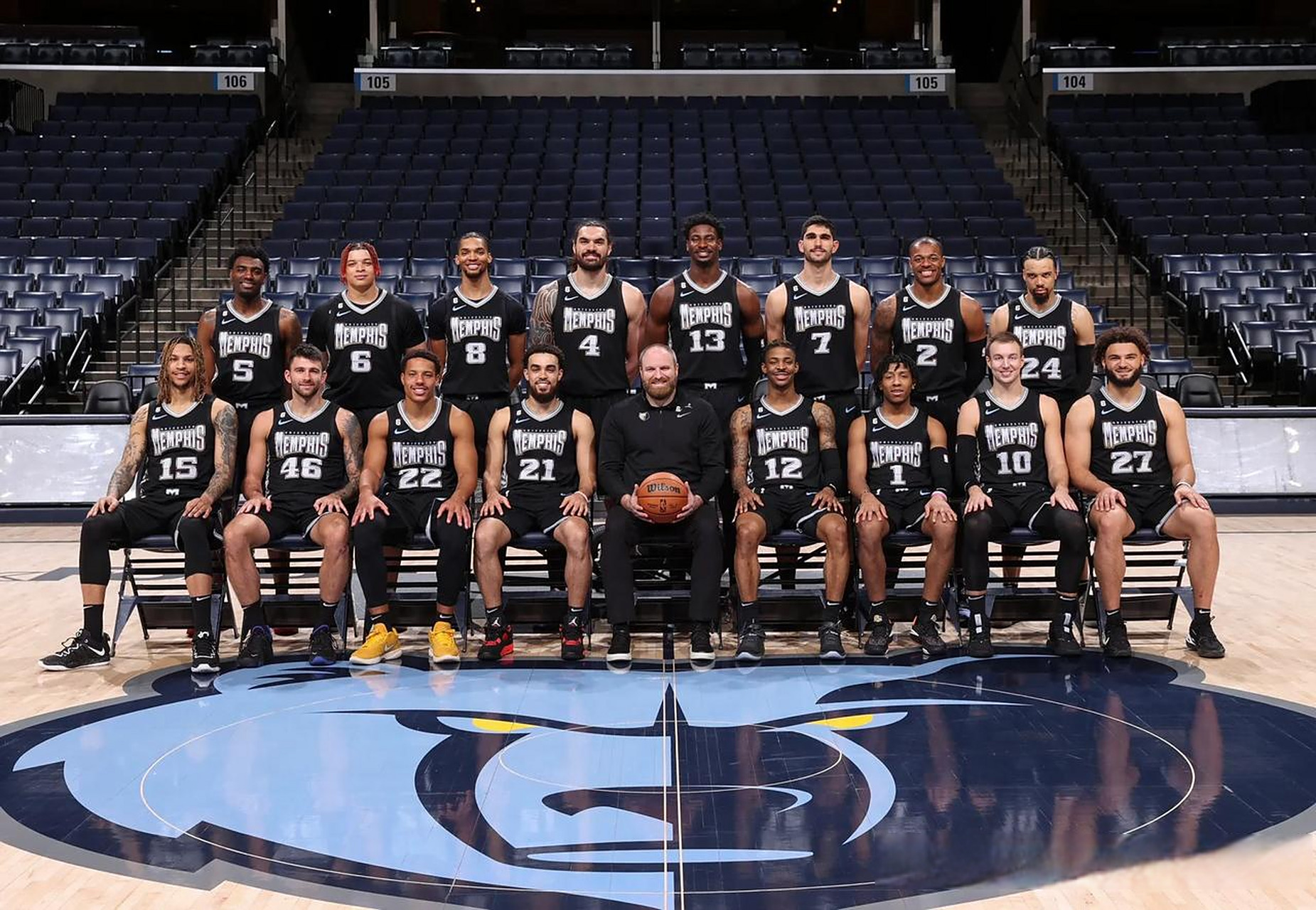 名记：若字母哥缺席四周，他将失去参与赛季末奖项评选的资格（名记：若字母哥伤停四周，将失去赛季末奖项参评资格）