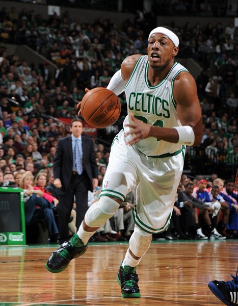 6分42秒，姆巴佩完成欧冠历史第二快帽子戏法（仅用6分42秒，姆巴佩上演欧冠史上第二快帽子戏法）