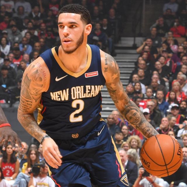 孔蒂：德佬说这是真正领袖带领下的胜利？总感觉是在说他自己（孔蒂质疑德佬称“真领袖带队取胜”：更像是在夸自己）