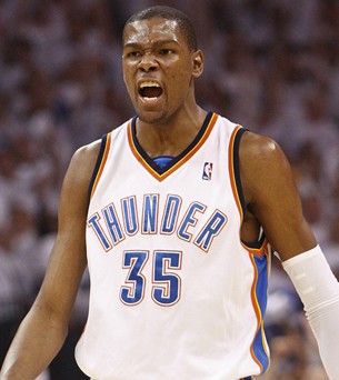 篮球NBA发布最新实力榜，三队并列第一梯队（NBA最新实力榜出炉：三强并列第一梯队）